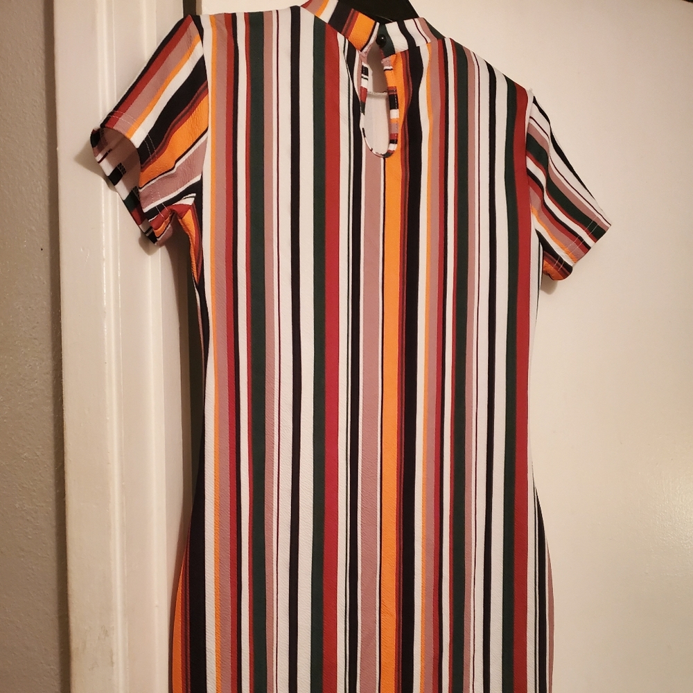 Mini dress - Picture 2 of 3
